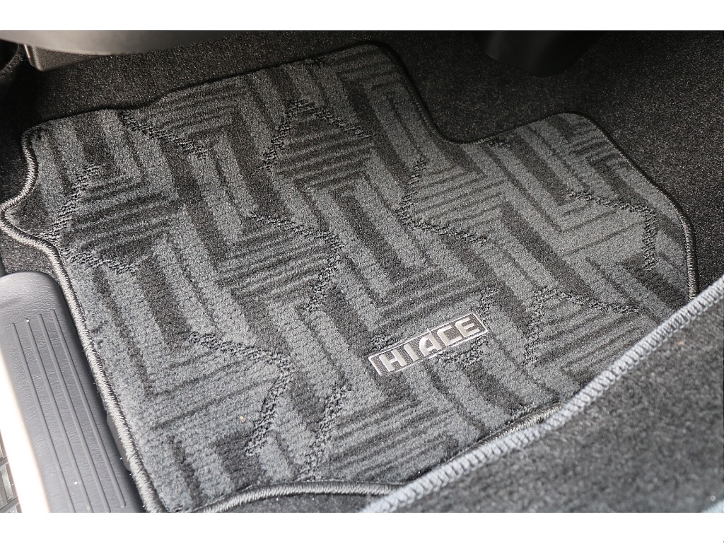 フロアマット付！