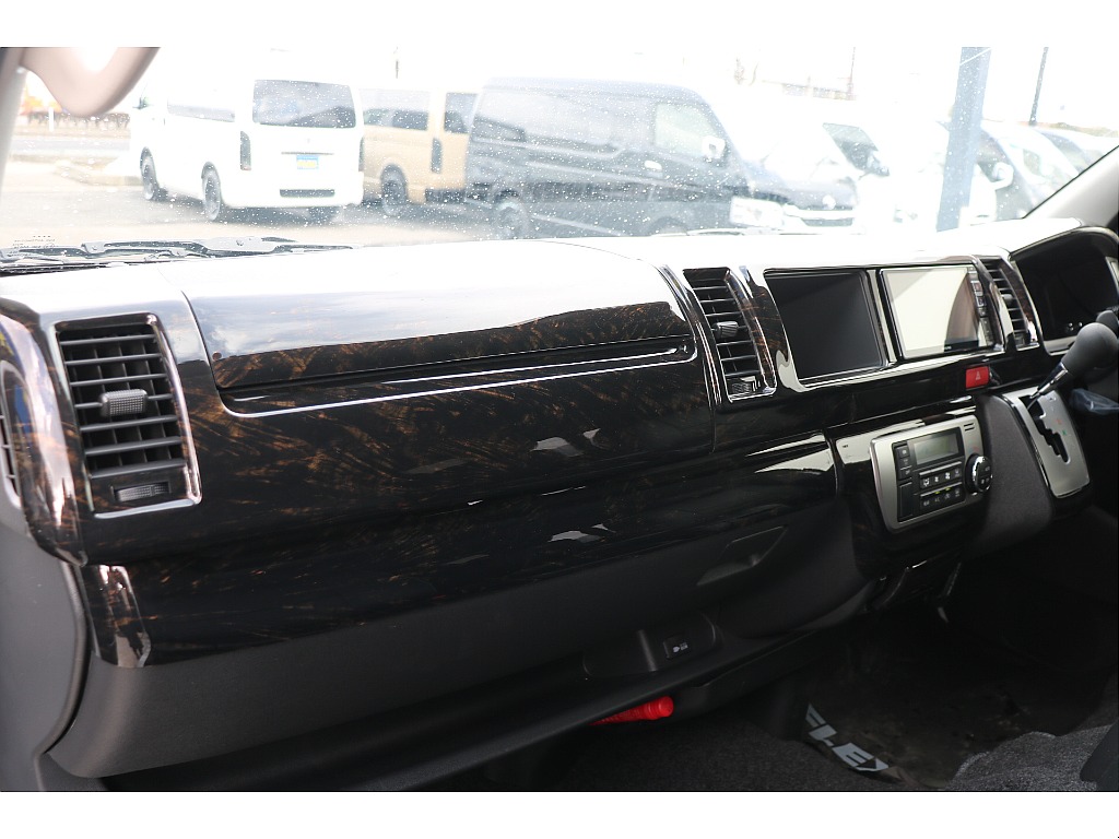 マホガニー調インテリアパネル！