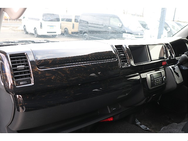 マホガニー調インテリアパネル！