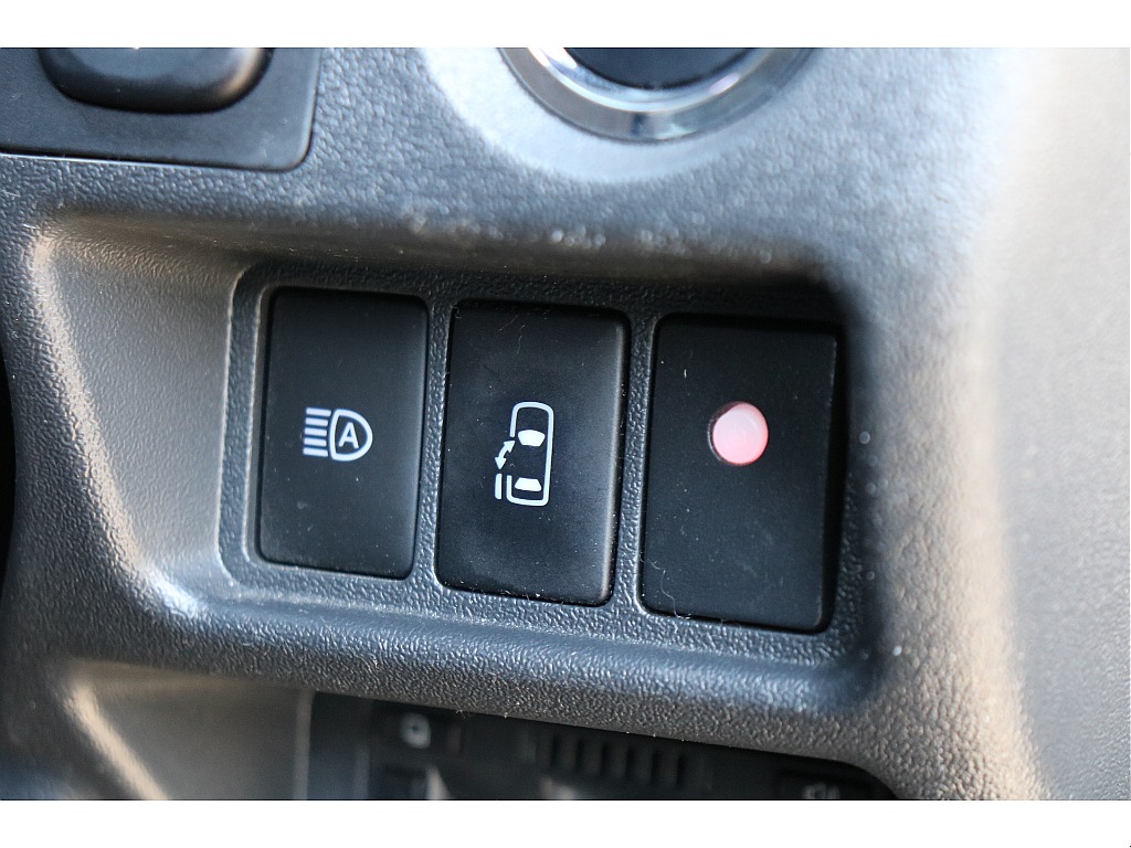 パワースライドドア付！