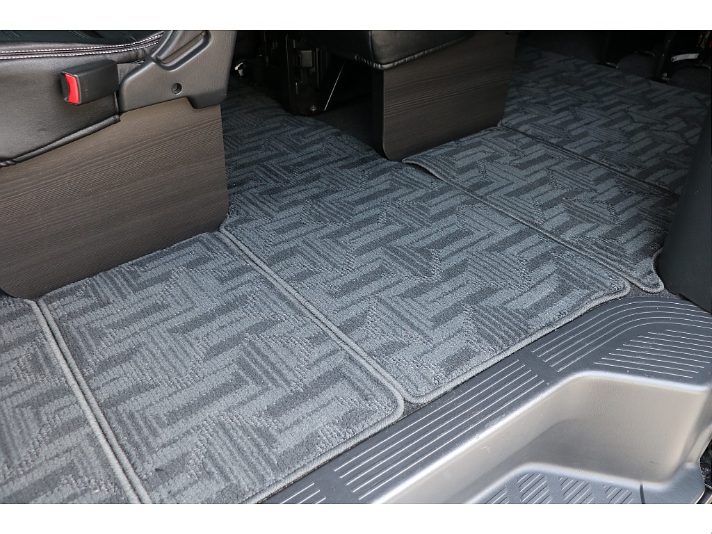 フロアマット付！