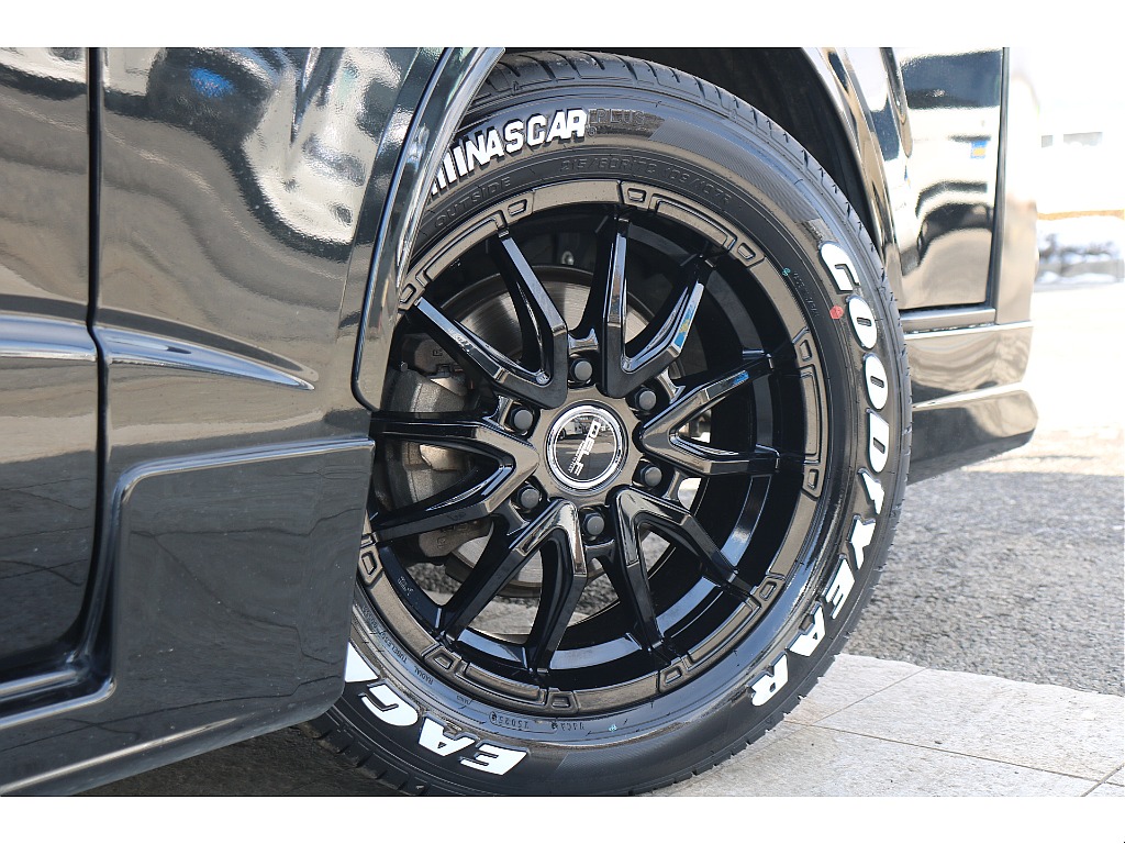 FLEX DELF06 17インチアルミ、グッドイヤーナスカータイヤ！