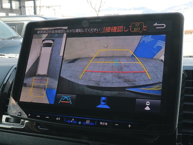 バックカメラ、パノラミックビューモニター！