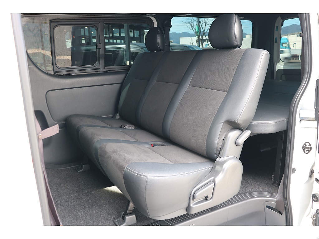 ダークプライムⅡ専用ハーフレザーシート！