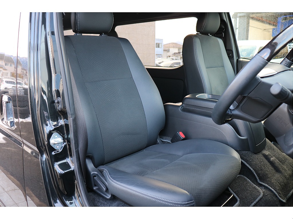 FLEXハーフレザーシート！