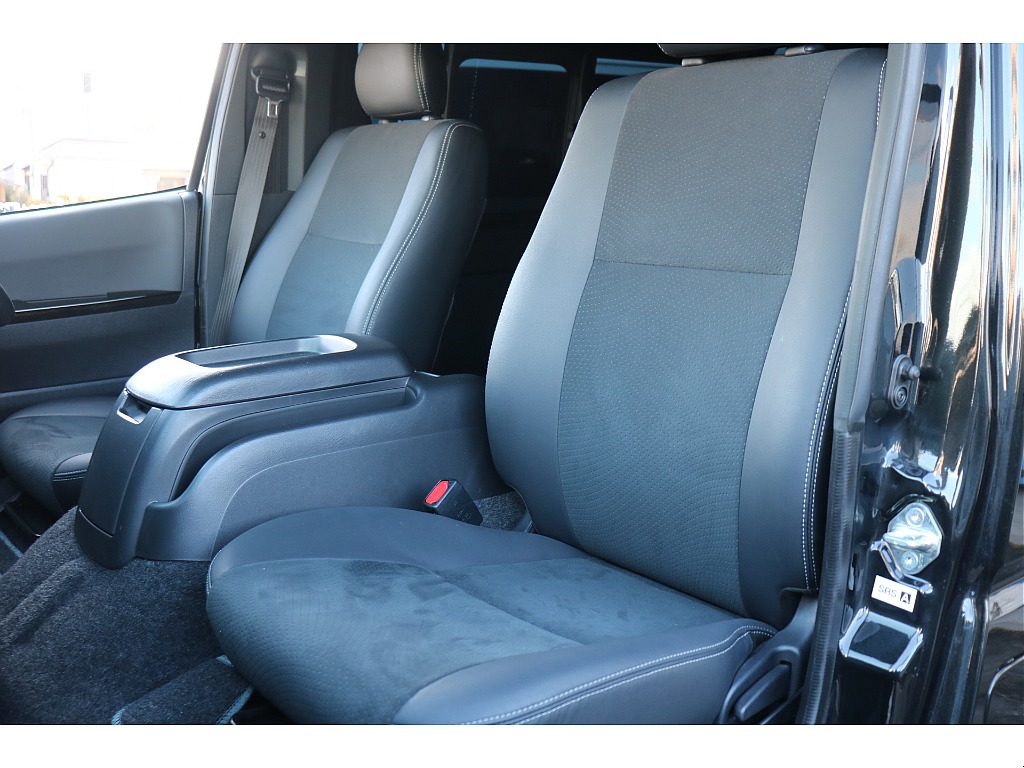 ダークプライムⅡ専用ハーフレザーシート！