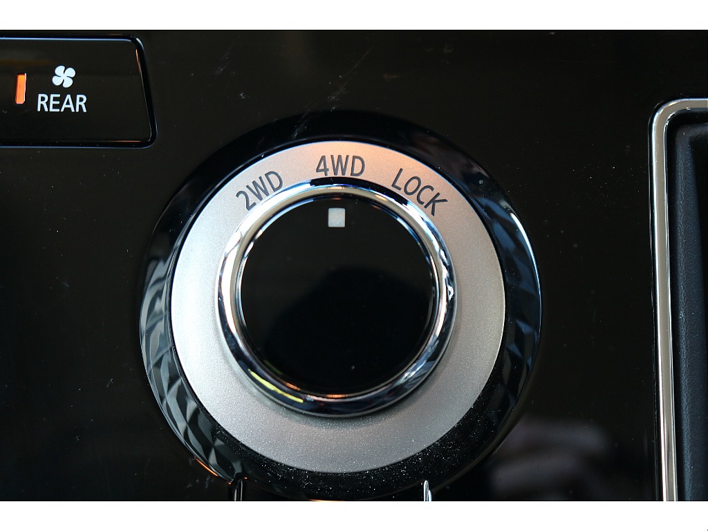 2WD、4WDの切り替えも可能！