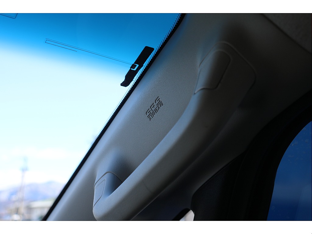 カーテンエアバック！