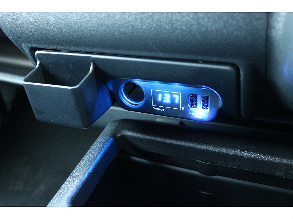 灰皿USBポート！