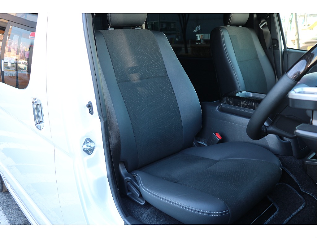 ダークプライムⅡ専用ハーフレザーシート！