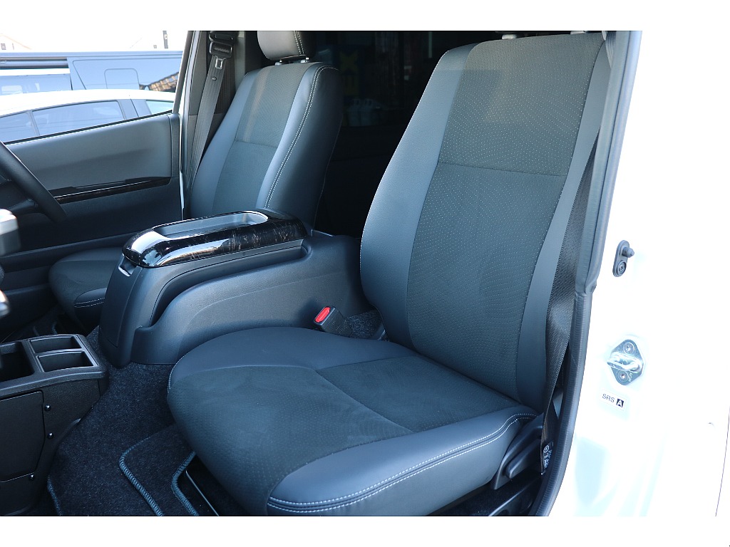 ダークプライムⅡ専用ハーフレザーシート！