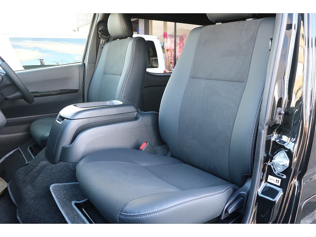 ダークプライムⅡ専用ハーフレザーシート！