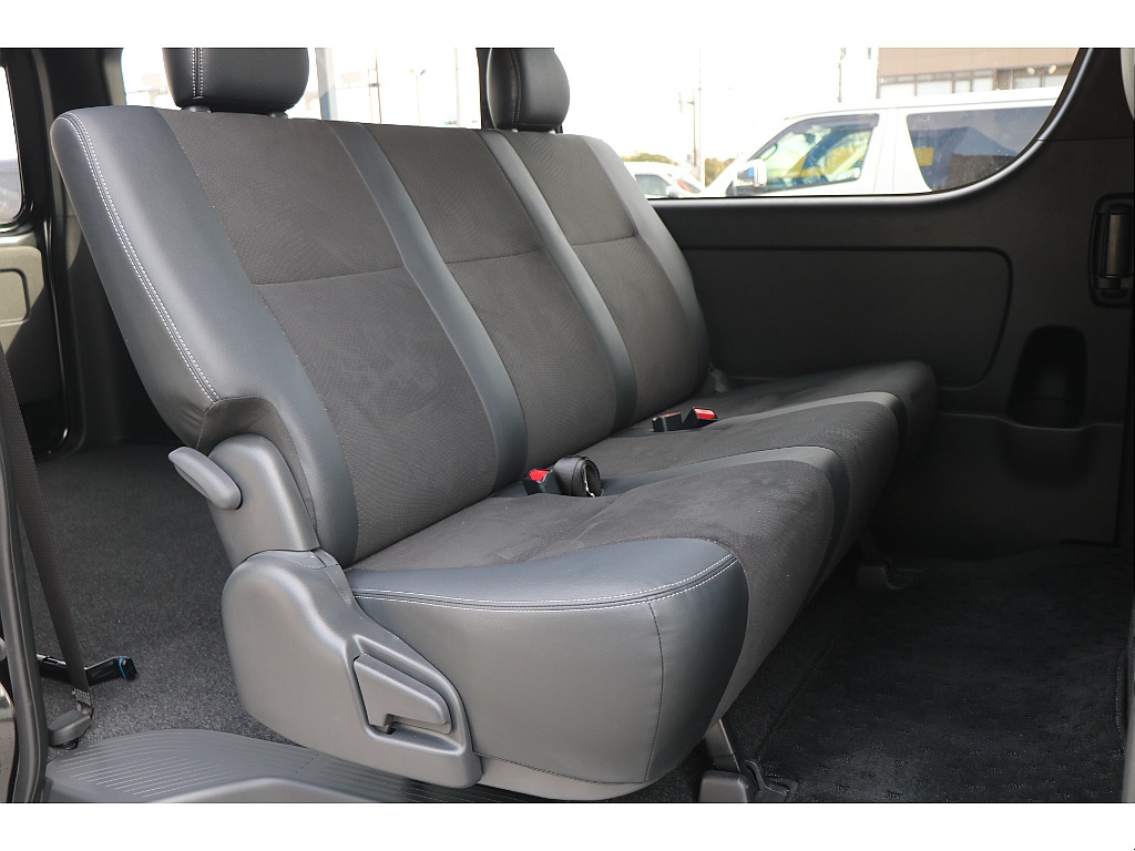 ダークプライムⅡ専用ハーフレザーシート！