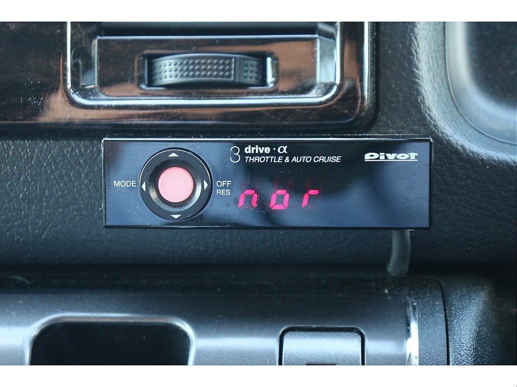 PIVOTスロットルコントローラー！