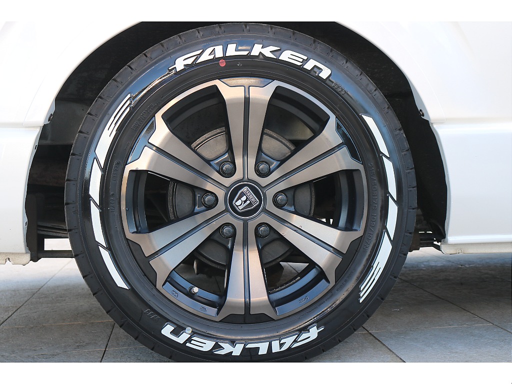 FLEXアーバングランデ17インチアルミ、ファルケンW11タイヤ！