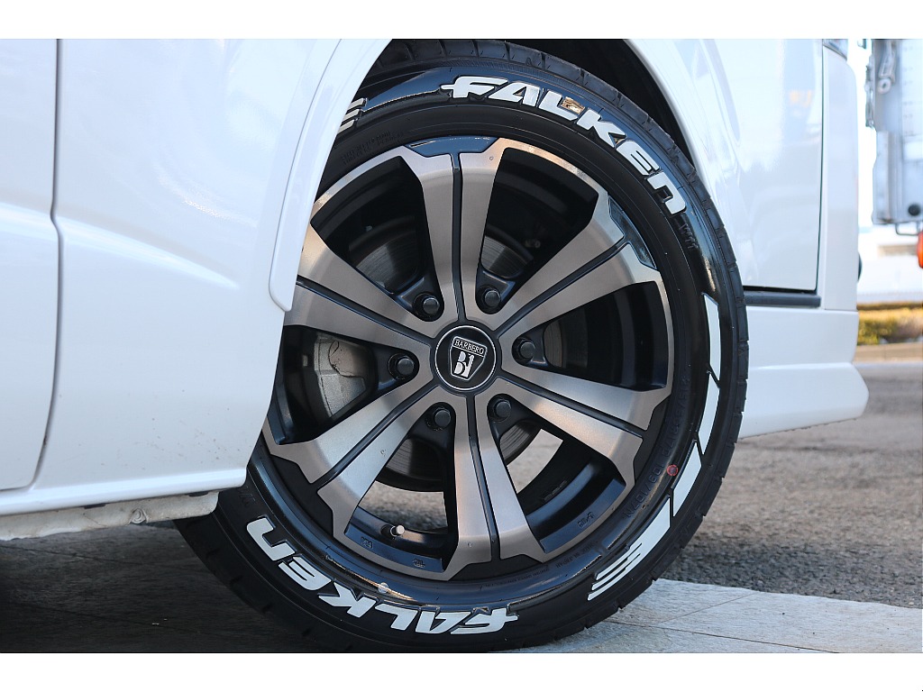 FLEXアーバングランデ17インチアルミ、ファルケンW11タイヤ！