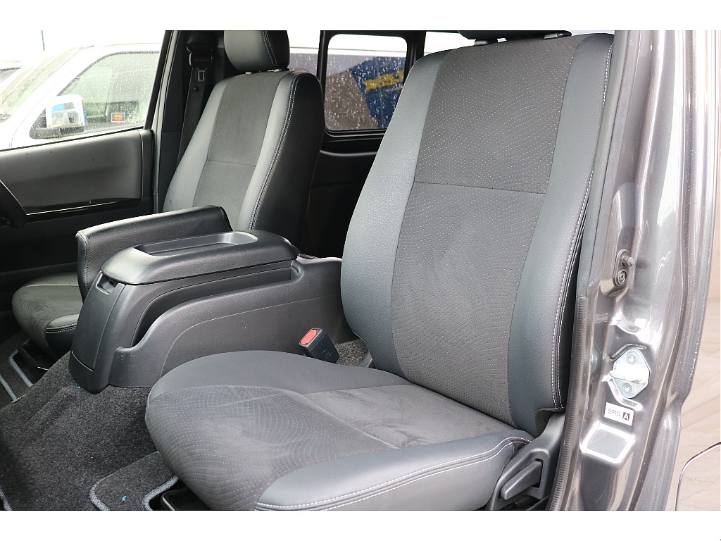 ダークプライムⅡ専用ハーフレザーシート！