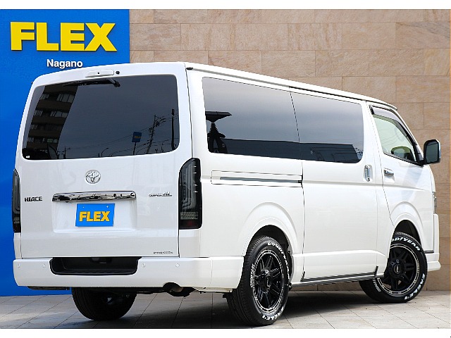 高年式低走行の1台！