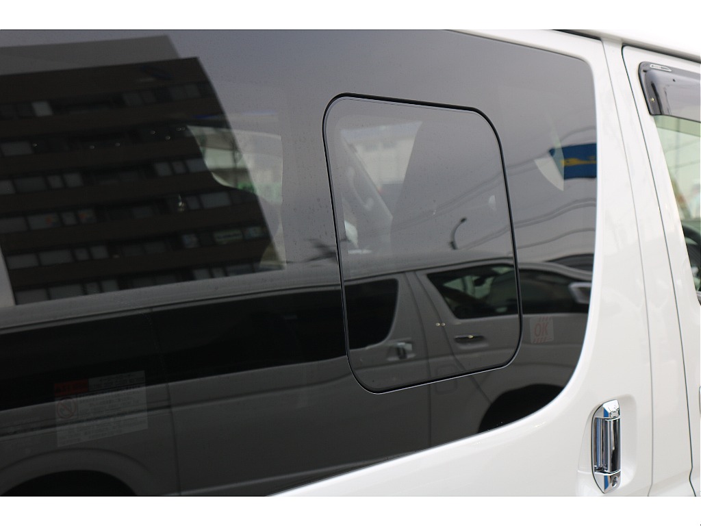 トヨタ ハイエースバン(12枚目)