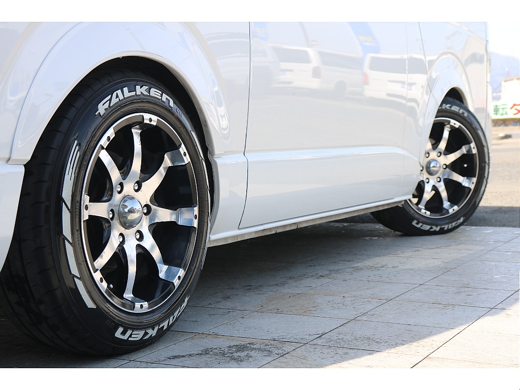 MKW17インチアルミ、ファルケンW11タイヤ！