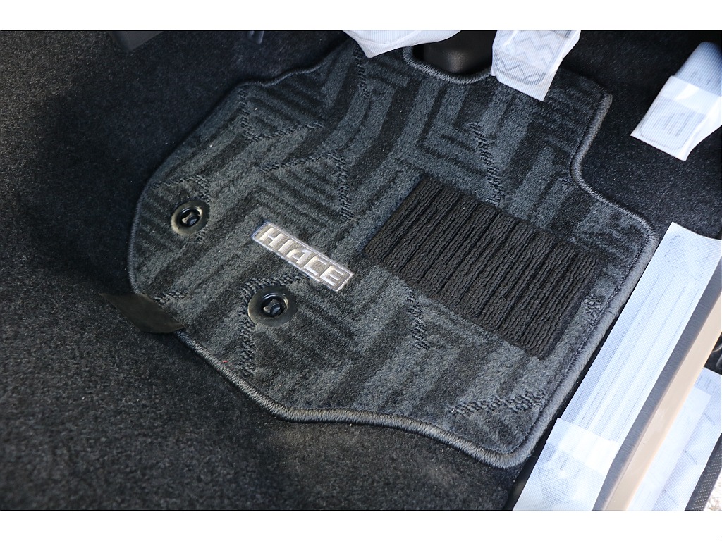 フロアマット付！