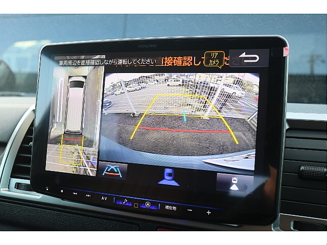 バックカメラ、パノラミックビューモニター！