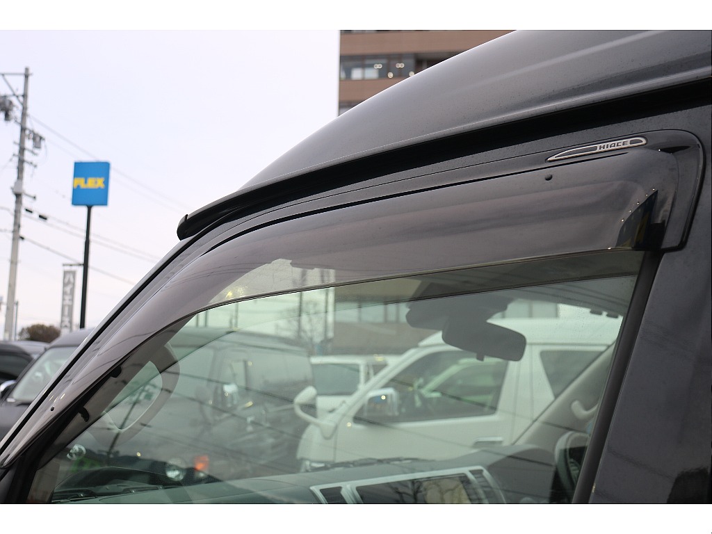 トヨタ ハイエース(8枚目)