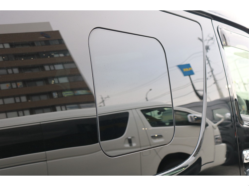 トヨタ ハイエース(10枚目)