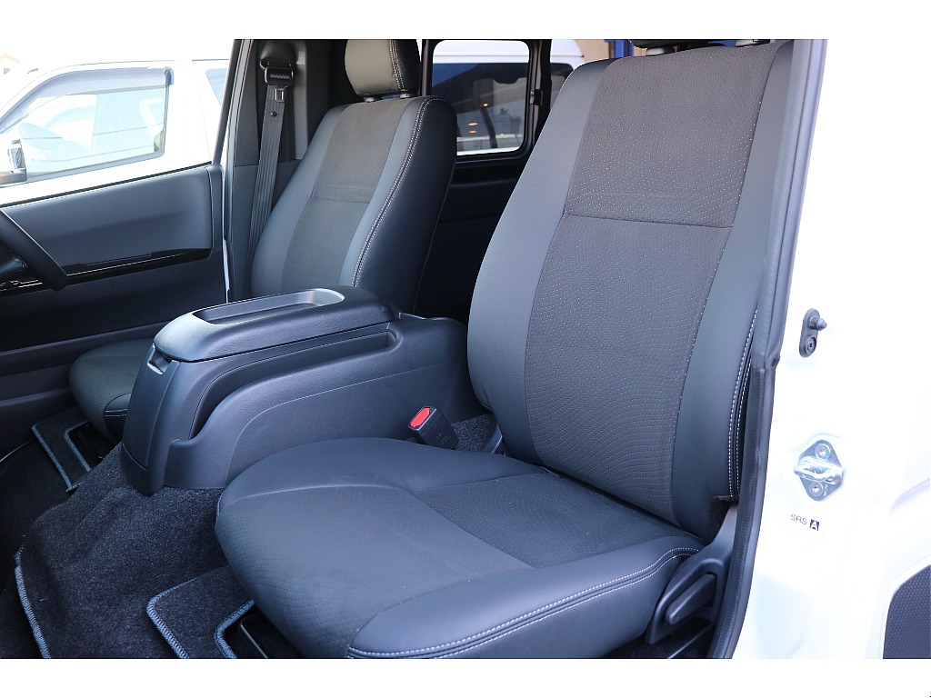 ダークプライムⅡ専用ハーフレザーシート！