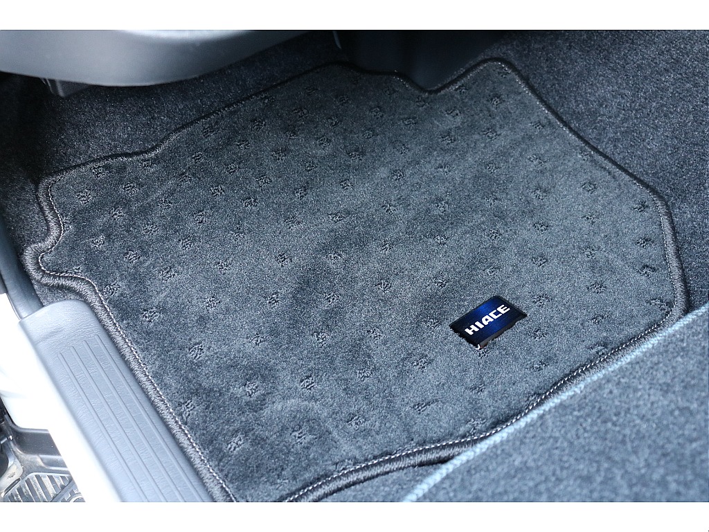 フロアマット付！