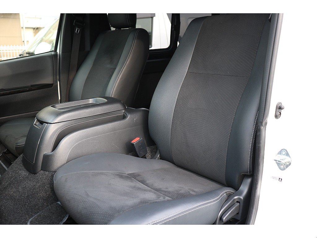 ダークプライムⅡハーフレザーシート！