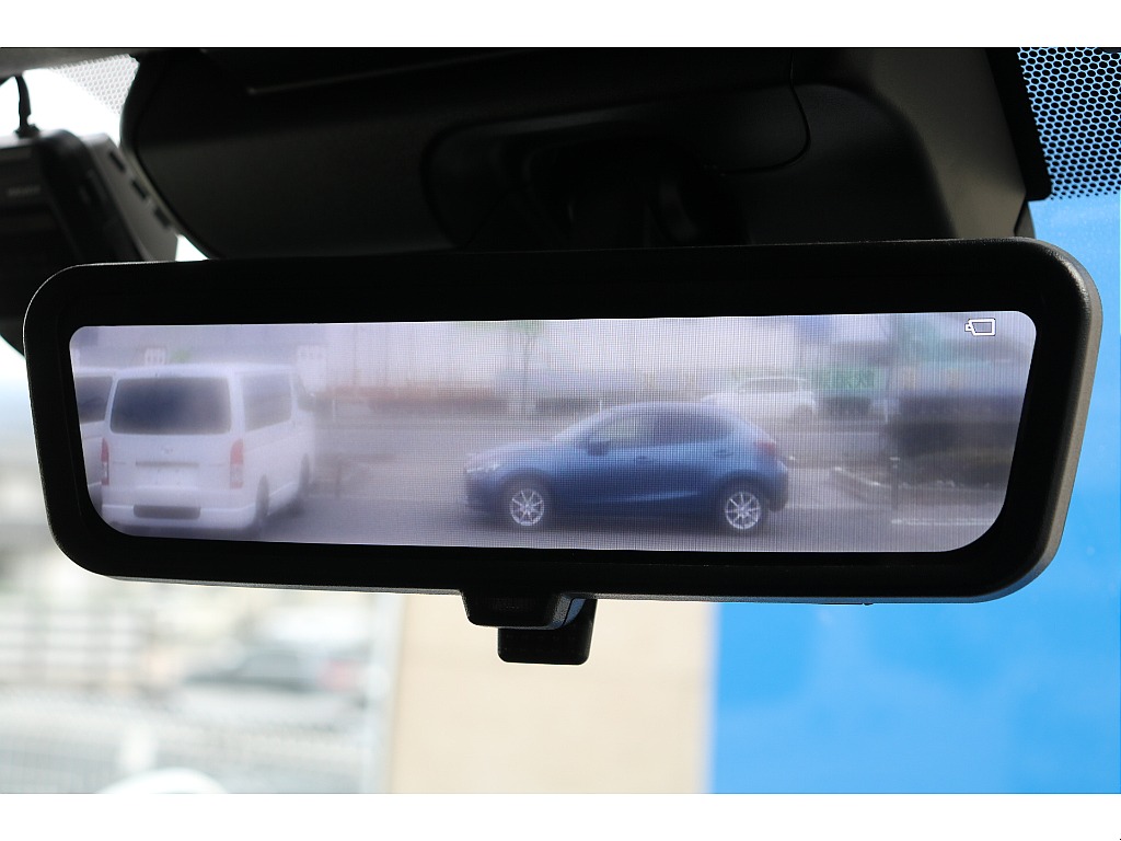 トヨタ ハイエース(15枚目)