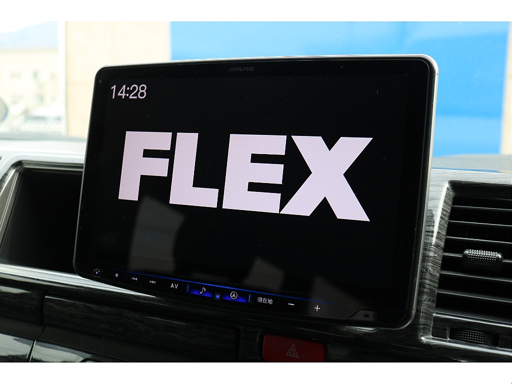 トヨタ ハイエース(4枚目)