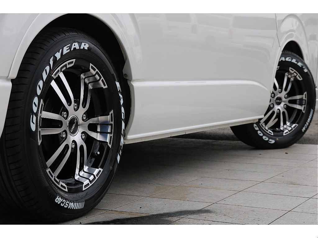 トヨタ ハイエース(34枚目)