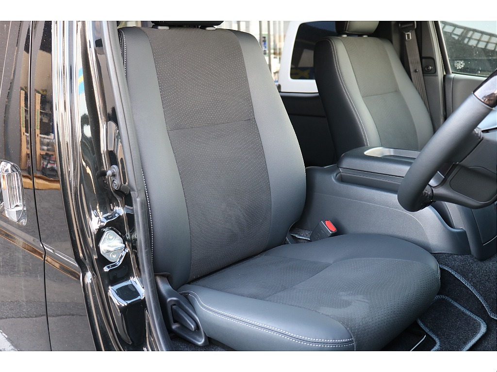 ダークプライムⅡ専用ハーフレザーシート！