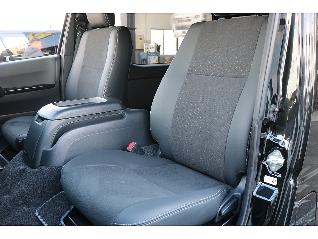 ダークプライムⅡ専用ハーフレザーシート！