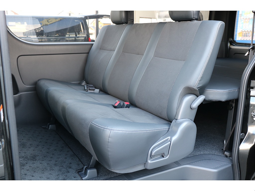 ダークプライムⅡ専用ハーフレザーシート！