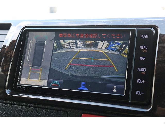 バックカメラ、パノラミックビューモニター！