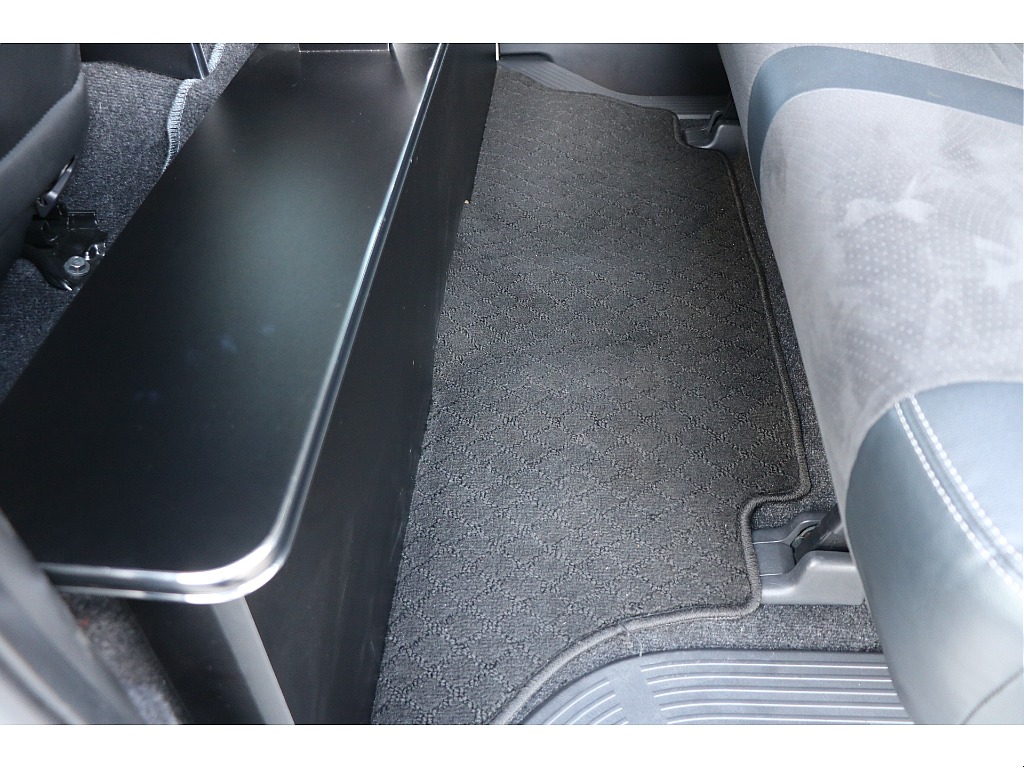 フロアマット付！