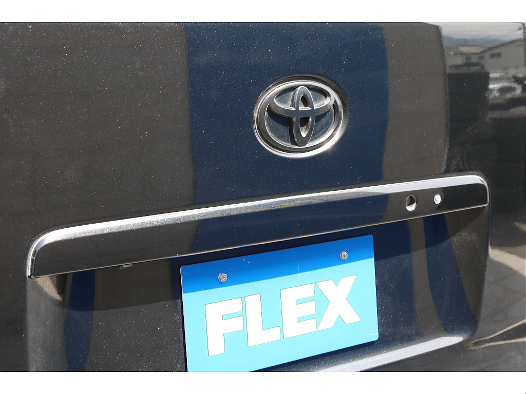 リアガーニッシュ、リアエンブレムマッドブラック塗装！