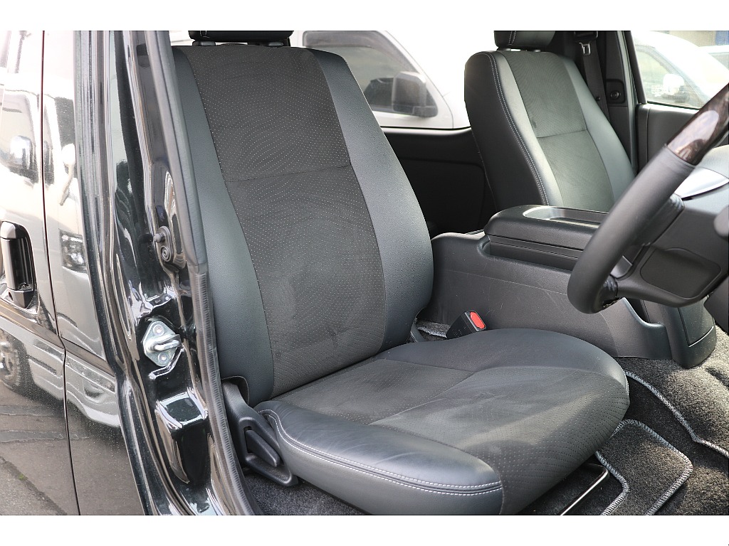 ダークプライムⅡ専用ハーフレザーシート！