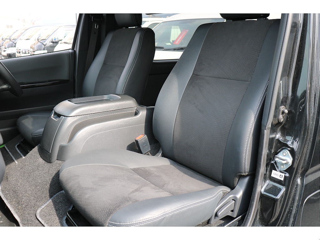 ダークプライムⅡ専用ハーフレザーシート！