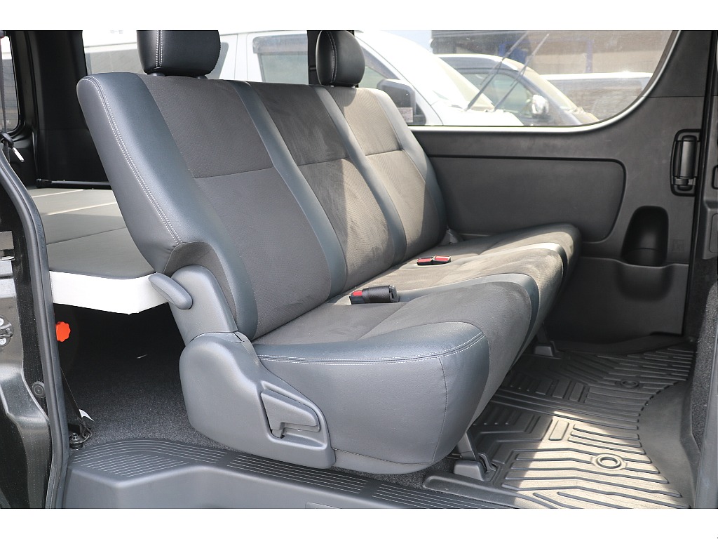 ダークプライムⅡ専用ハーフレザーシート！