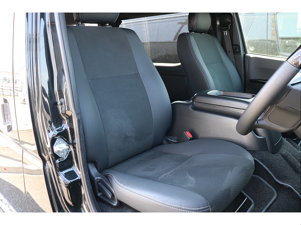 ダークプライムⅡ専用ハーフレザーシート！