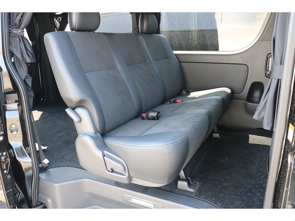 ダークプライムⅡ専用ハーフレザーシート！