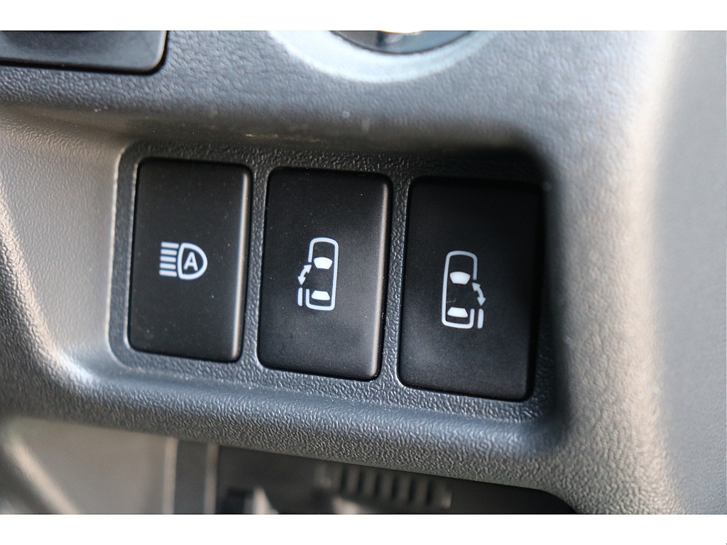 両側パワースライドドア！