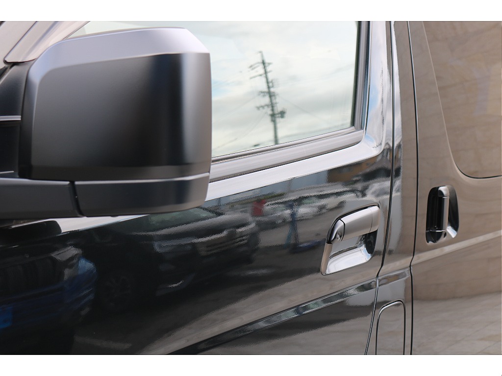 メッキ部マッドブラック塗装！