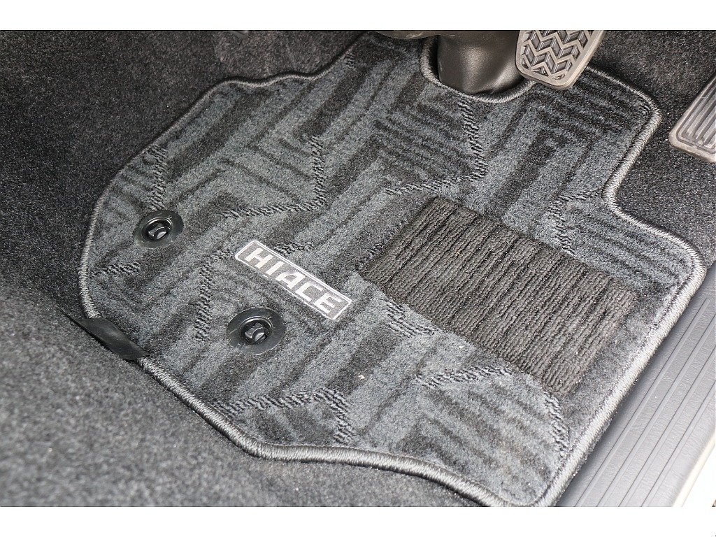 フロアマット付！