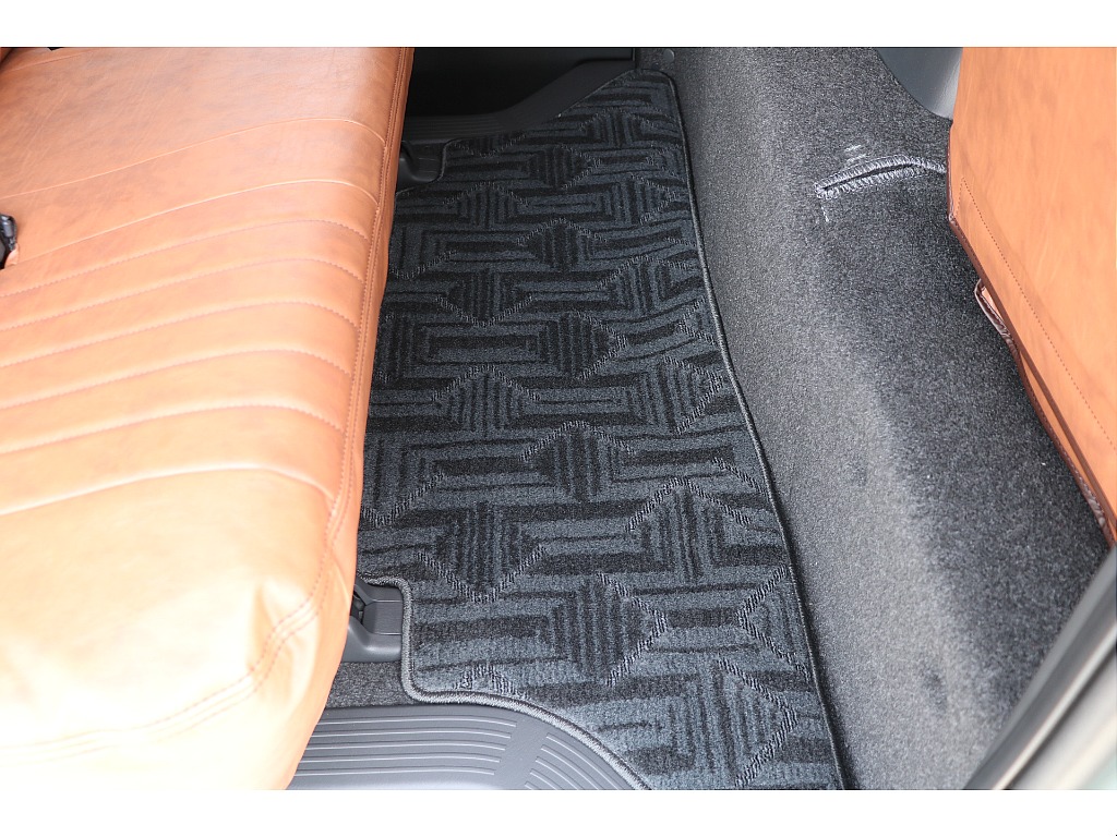 フロアマット付！