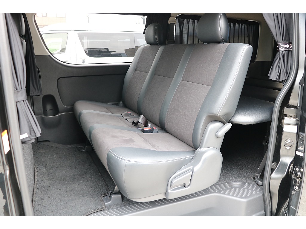 ダークプライム専用ハーフレザーシート！